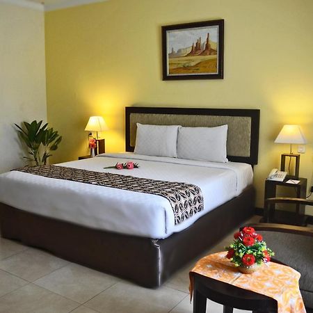 Gowongan Inn Jogjakarta Buitenkant foto