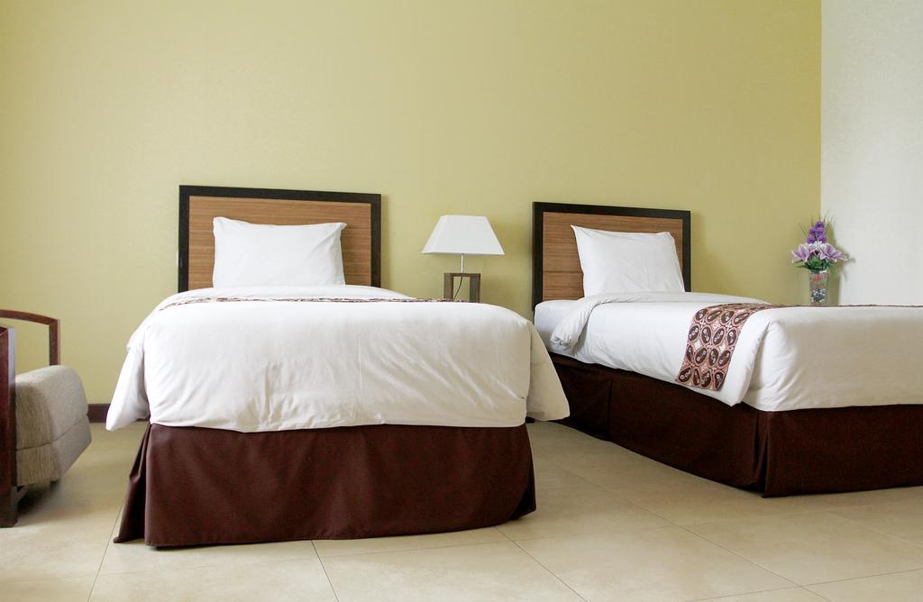 Gowongan Inn Jogjakarta Kamer foto