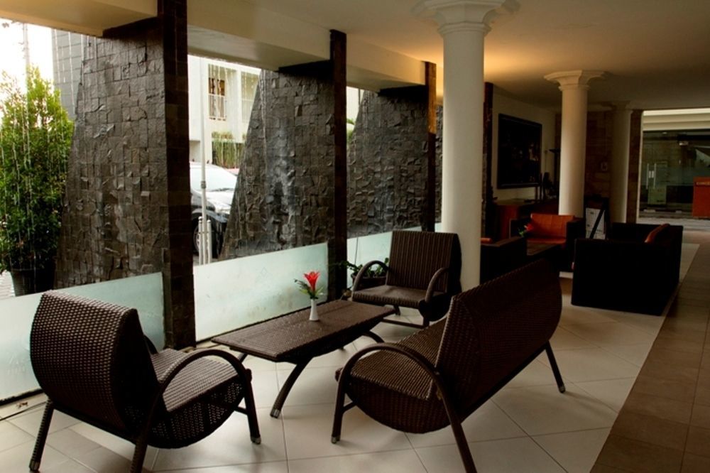 Gowongan Inn Jogjakarta Buitenkant foto