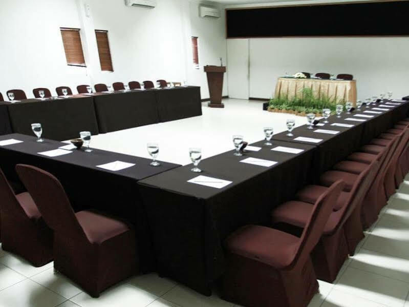 Gowongan Inn Jogjakarta Buitenkant foto